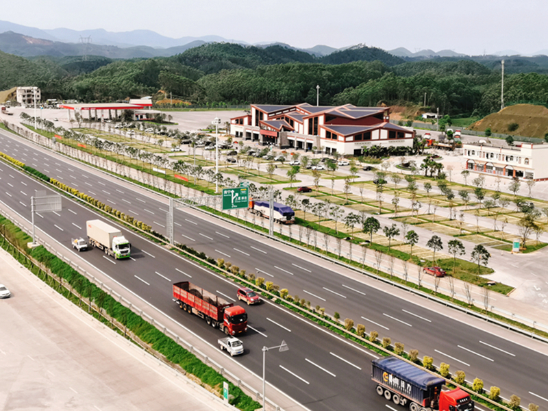 欽州西服務(wù)區(qū) (2).jpg